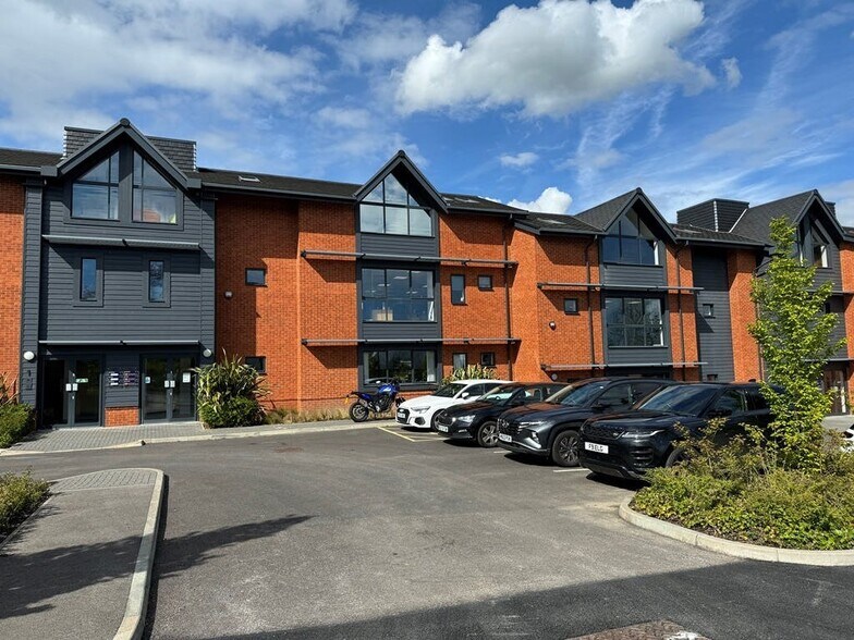 East Horton Knowle Ln, Eastleigh en alquiler - Foto del edificio - Imagen 1 de 37