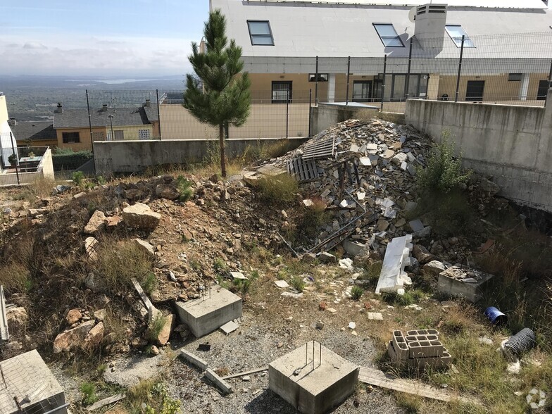 Terreno en San Lorenzo de El Escorial, Madrid en venta - Foto del edificio - Imagen 2 de 2