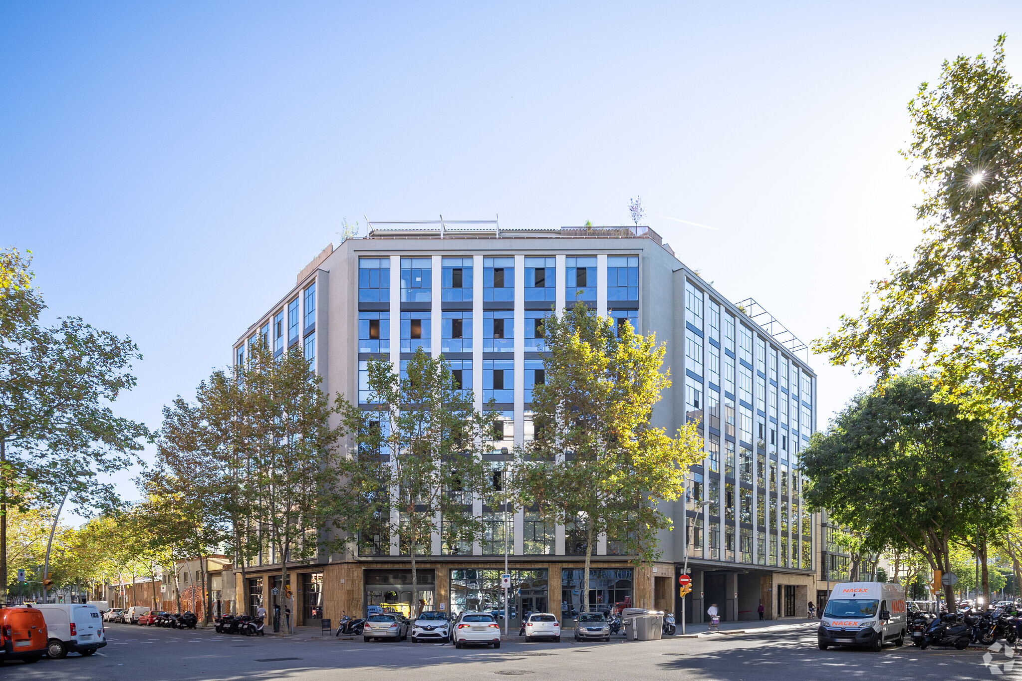 Oficinas en Barcelona, BAR en alquiler Foto del edificio- Imagen 1 de 6