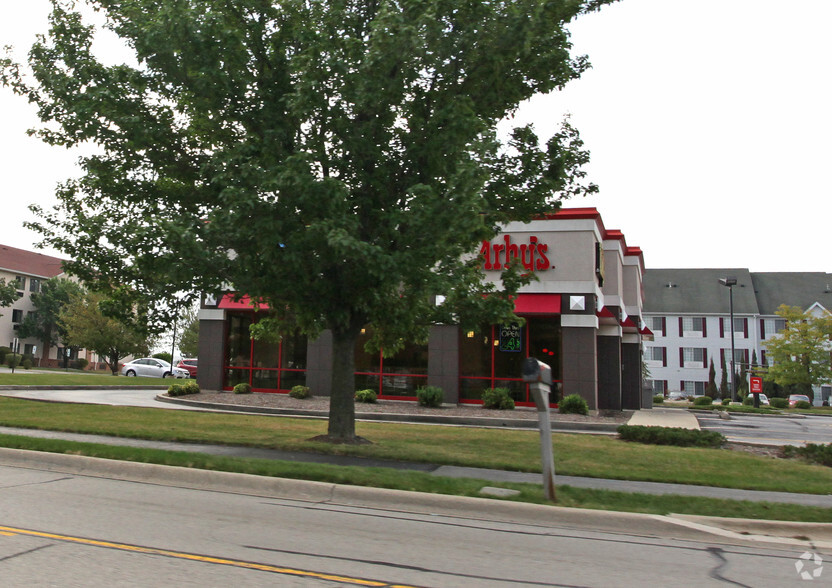 1245 Lakeview Dr, Romeoville, IL en alquiler - Foto del edificio - Imagen 2 de 2