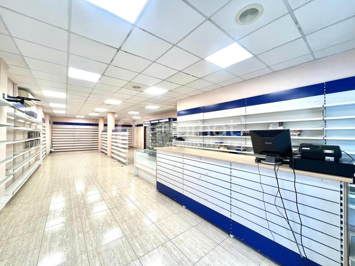 Blanes, GER 17300 - - - Foto del interior - Image 1 of 8