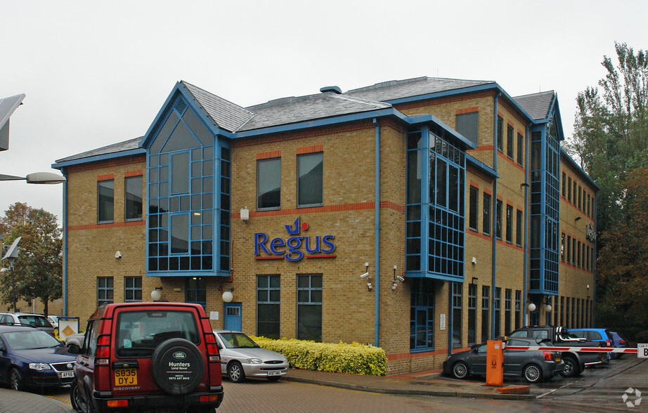 Watermans Business Park, Staines en alquiler - Foto principal - Imagen 1 de 1