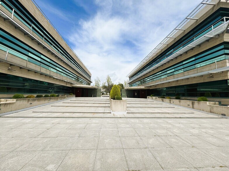 Calle Chile, 4, Las Rozas de Madrid, Madrid en alquiler - Foto del edificio - Imagen 2 de 2