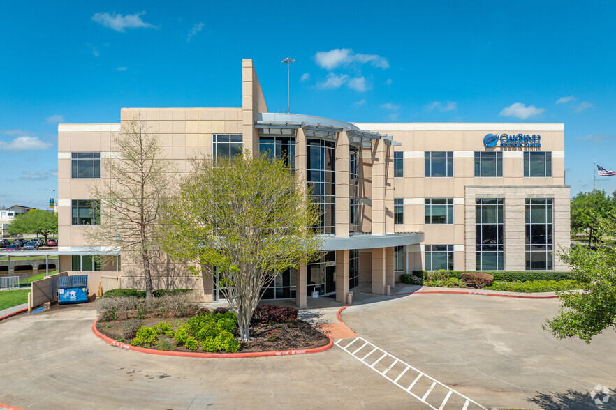 22001 Southwest Freeway, Richmond, TX en alquiler - Foto del edificio - Imagen 2 de 13