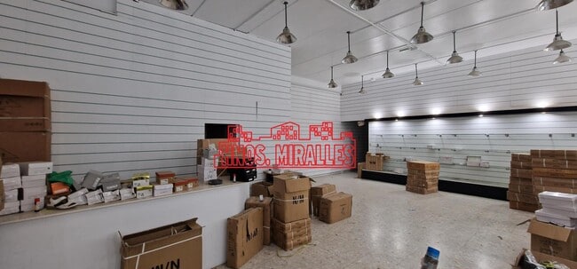 Más detalles de Nave en alquiler