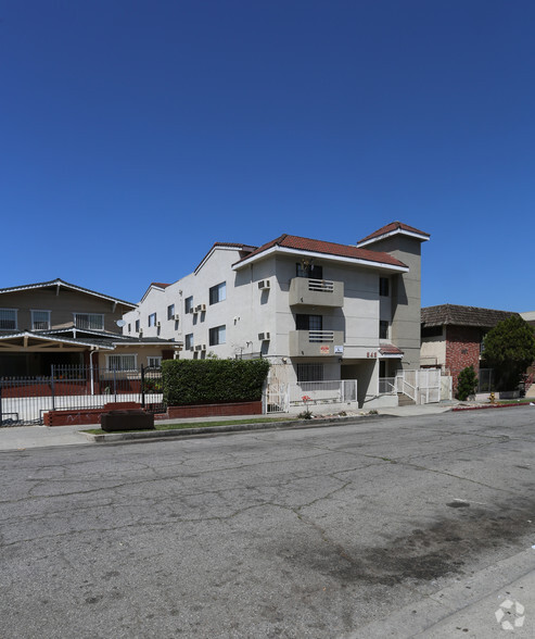 843 S Ardmore Ave, Los Angeles, CA en venta - Foto principal - Imagen 1 de 17