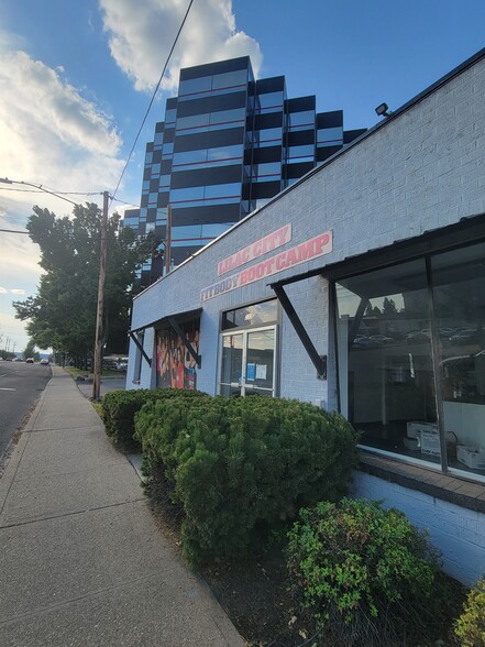 230 W Boone Ave, Spokane, WA en alquiler - Foto del edificio - Imagen 2 de 8