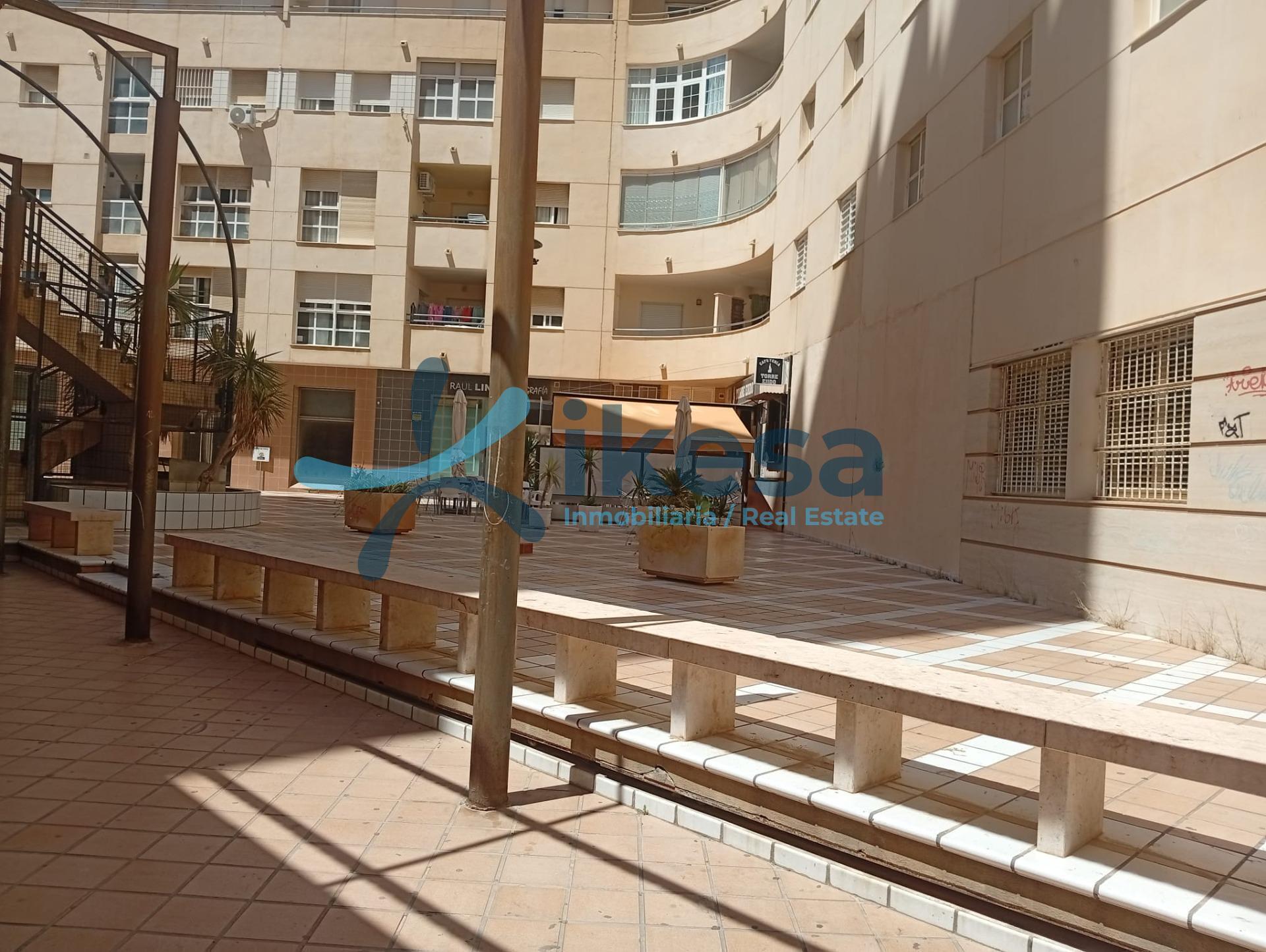 Oficina en El Ejido en venta Foto del edificio- Imagen 1 de 8