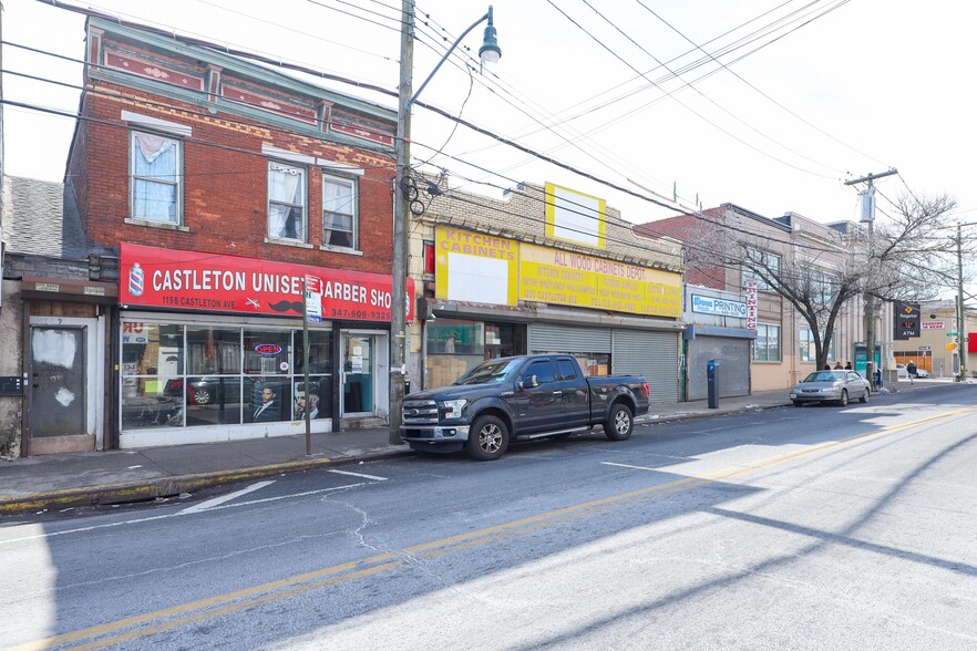 2 Retail Buildings Plus Business cartera de 2 inmuebles en venta en LoopNet.es - Foto del edificio - Imagen 3 de 43