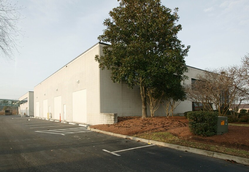 833 Seahawk Cir, Virginia Beach, VA en alquiler - Foto del edificio - Imagen 2 de 2