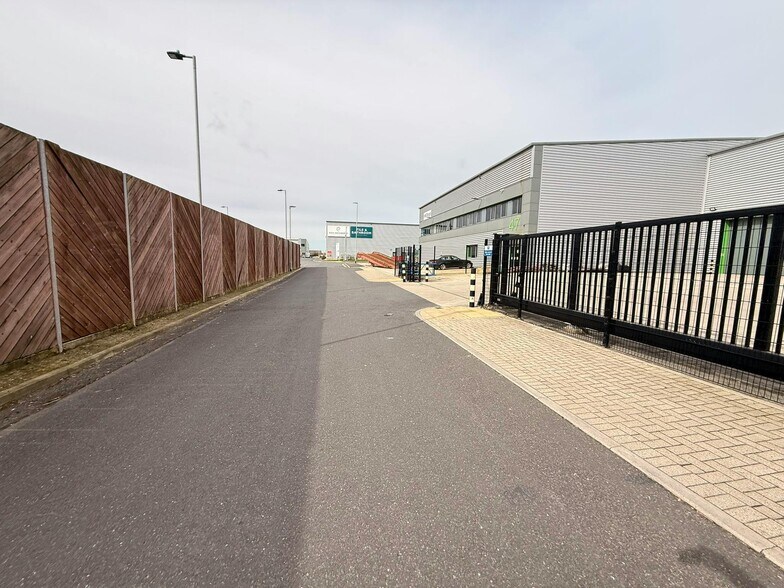 Crane Blvd, Ipswich en alquiler - Foto del edificio - Imagen 3 de 7