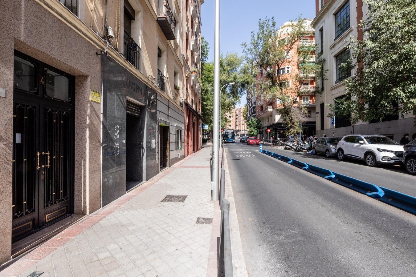 Madrid, MAD 28045 - - - Foto del interior - Image 1 of 13