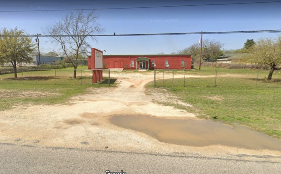 22185 State Highway 16 S, Von Ormy, TX en venta - Foto del edificio - Imagen 2 de 4