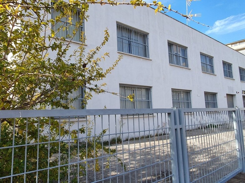 Nave en Esplugues de Llobregat, Barcelona en alquiler - Foto del edificio - Imagen 1 de 50