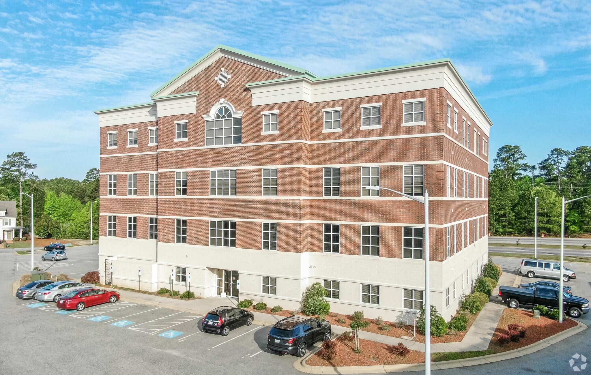 2350 Bentridge Ln, Fayetteville, NC en alquiler Foto del edificio- Imagen 1 de 10