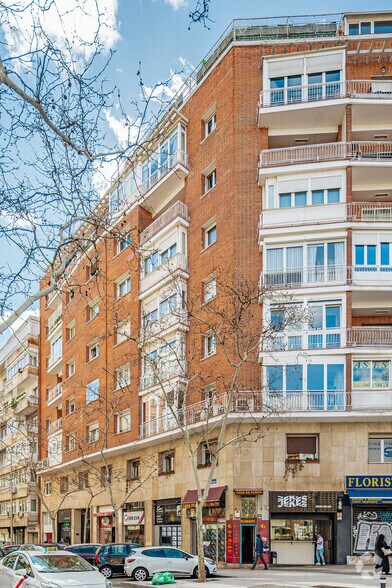 Calle de Edgar Neville, 39, Madrid, Madrid en venta - Foto principal - Imagen 1 de 1