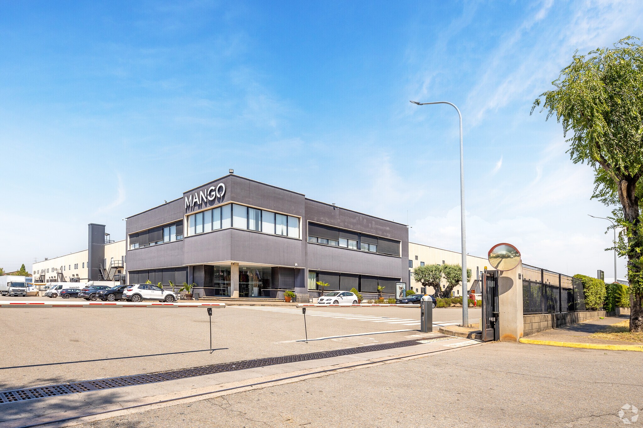 Nave en Palau-solità i Plegamans, Barcelona en alquiler Foto principal- Imagen 1 de 8