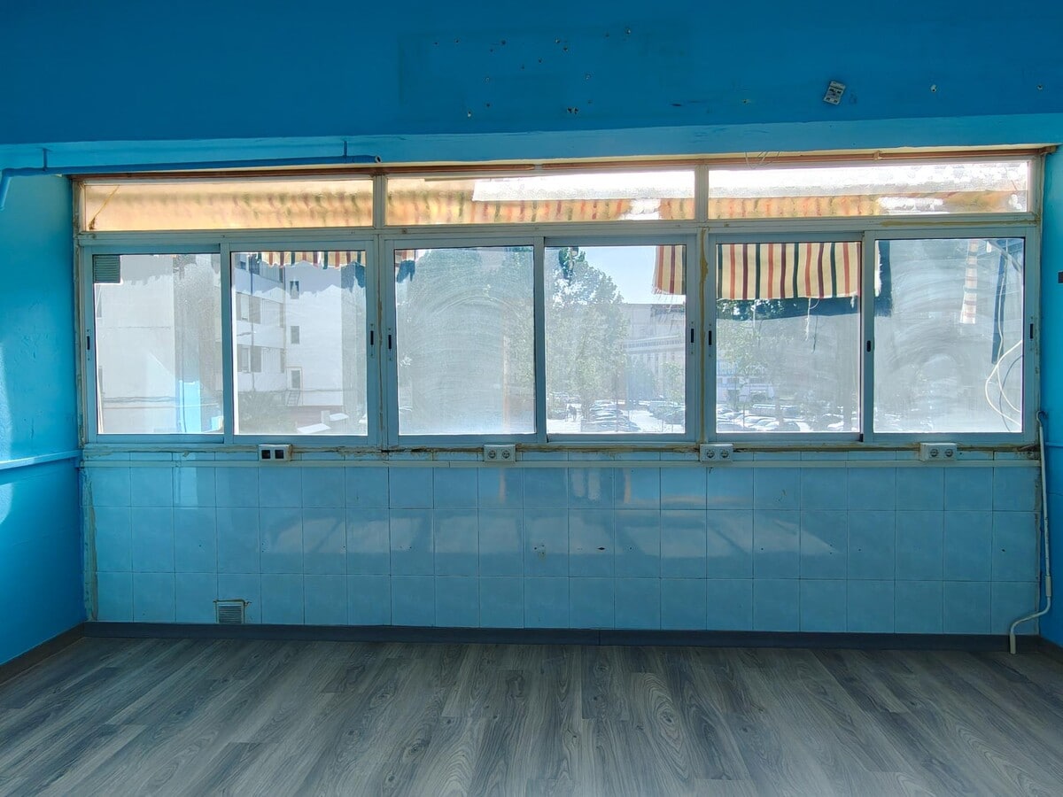 L'Hospitalet de Llobregat, BAR 08907 - - - Foto del interior - Image 1 of 47