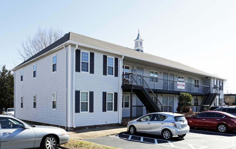 236 Mustang Trl, Virginia Beach, VA en alquiler - Foto del edificio - Imagen 3 de 7