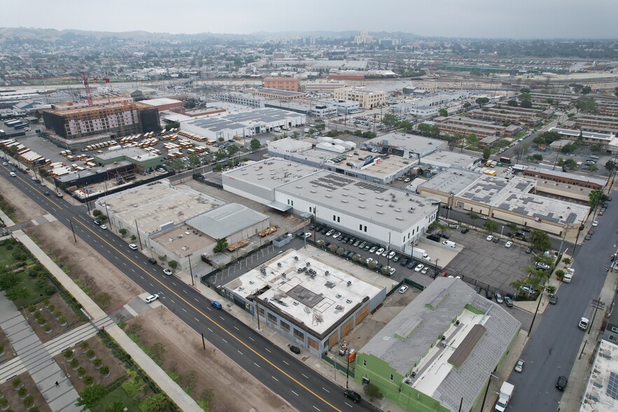 1418 N Spring St, Los Angeles, CA en alquiler - Foto del edificio - Imagen 2 de 10