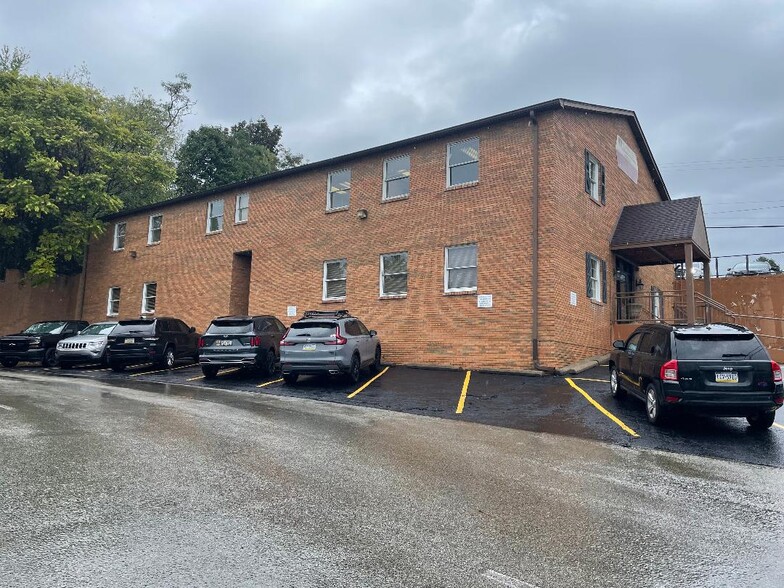 1100 Summit Dr, Greensburg, PA en venta - Foto del edificio - Imagen 3 de 26