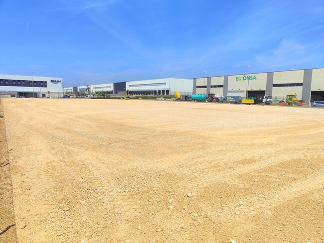 Más detalles de Terreno en alquiler