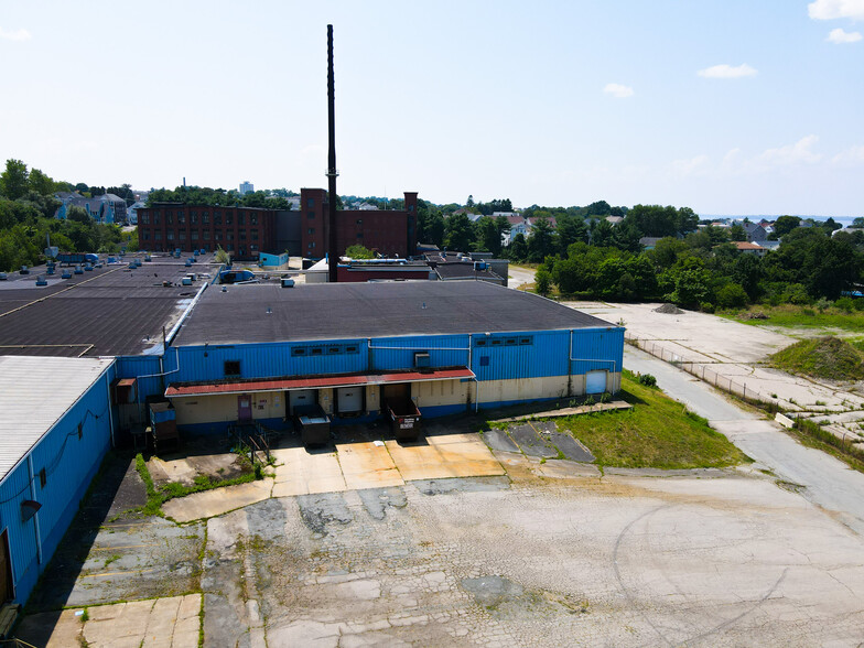 510 S Beacon St, Fall River, MA en venta - Foto del edificio - Imagen 2 de 10