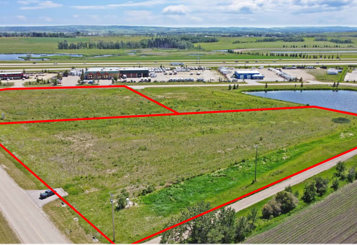 27211 Rge Road 272, Lacombe, AB en venta - Vista aérea - Imagen 1 de 3