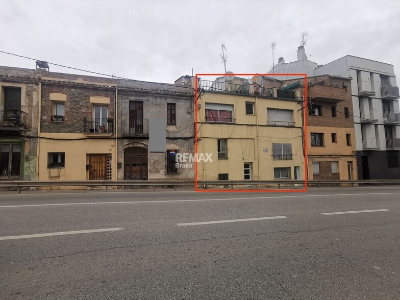 Edificio residencial en Cardedeu, Barcelona en venta - Foto del edificio - Imagen 2 de 15
