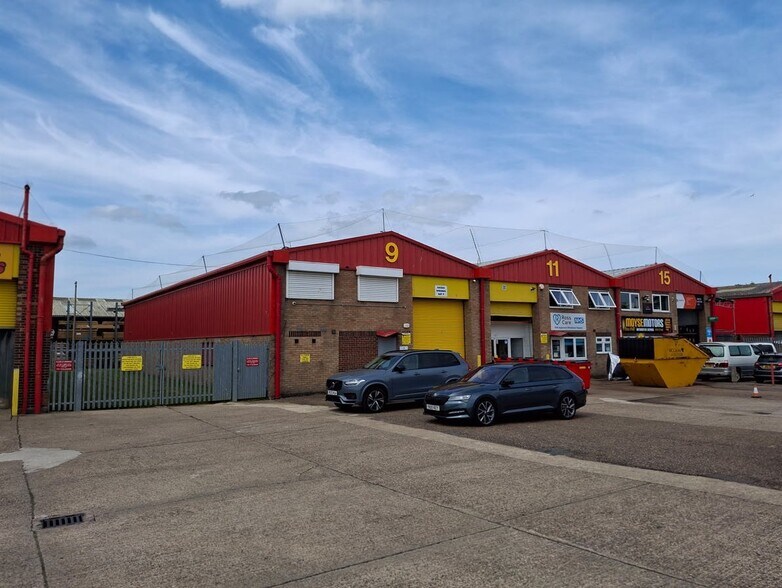 1-15 Barley Way Lowestoft cartera de 2 inmuebles en venta en LoopNet.es - Foto del edificio - Imagen 2 de 4