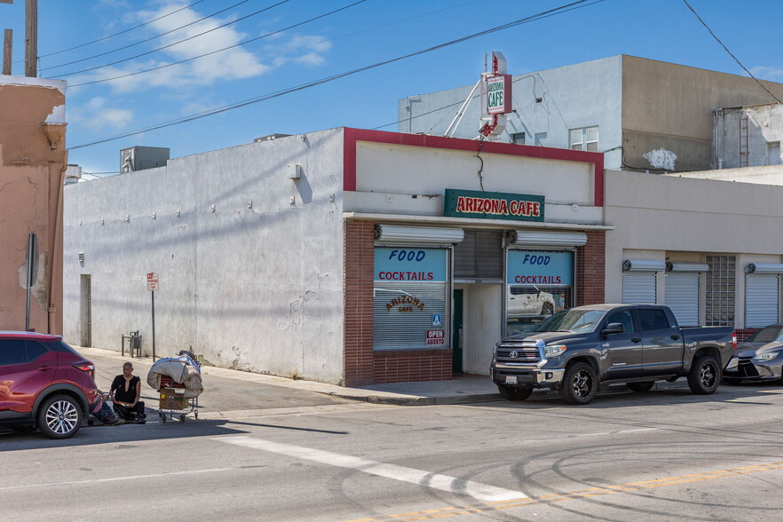 809 Baker St, Bakersfield, CA en venta - Foto del edificio - Imagen 3 de 18