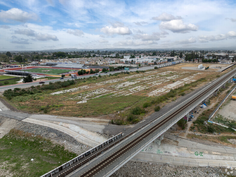 Naves en El Monte, CA en alquiler - Foto del edificio - Imagen 2 de 6