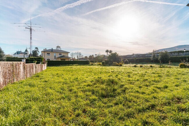 Más detalles de Calle Fuente del Truebano, 14, Valdés - Terreno en venta