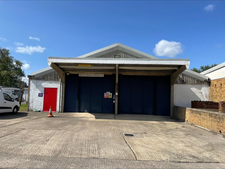 1 Headquarters Rd, Westbury en alquiler - Foto del edificio - Imagen 3 de 6