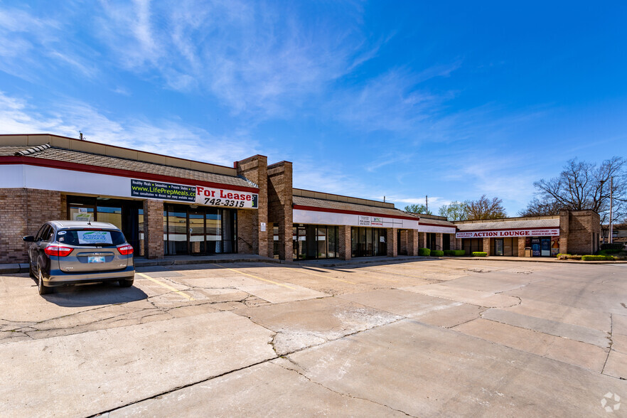 832-866 S Aspen Ave, Broken Arrow, OK en alquiler - Foto del edificio - Imagen 2 de 5