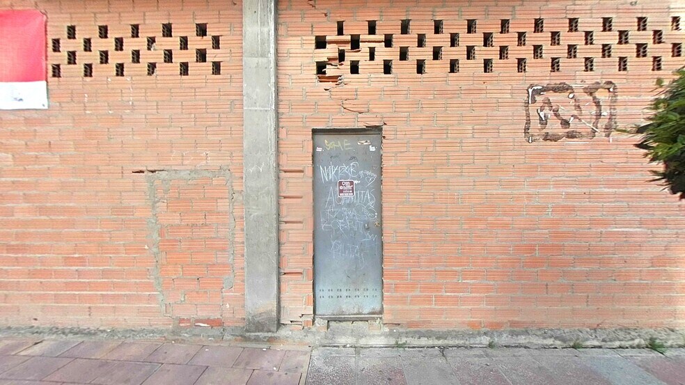 Local en Utebo en venta - Foto del edificio - Imagen 1 de 18