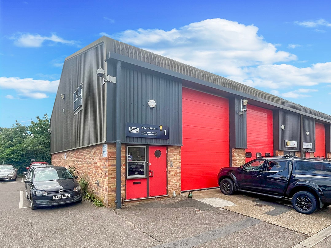 Dogflud Way, Farnham en alquiler Foto del edificio- Imagen 1 de 11