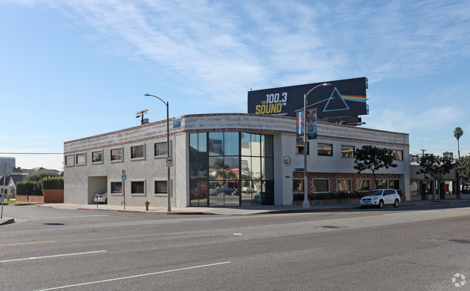 7250 Beverly Blvd, Los Angeles, CA en alquiler - Foto del edificio - Imagen 1 de 3