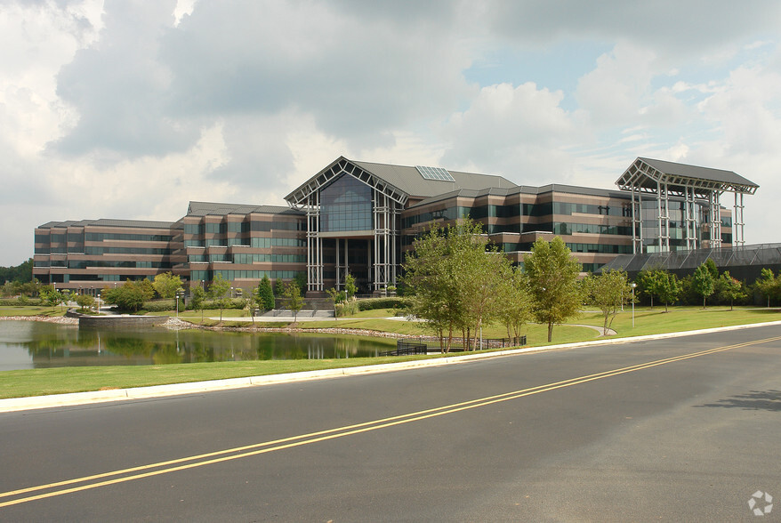 500 Clinton Center Dr, Clinton, MS en alquiler - Foto del edificio - Imagen 1 de 16