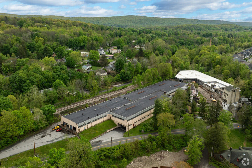 33 Gingerbread Castle Rd, Hamburg, NJ en venta - Vista aérea - Imagen 1 de 7