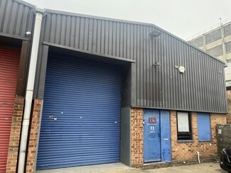 Más detalles de Clayton Rd, Hayes - Nave en alquiler