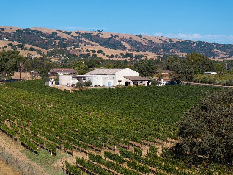 2143 Buena Vista Ave, Gilroy, CA en venta - Foto del edificio - Imagen 2 de 13