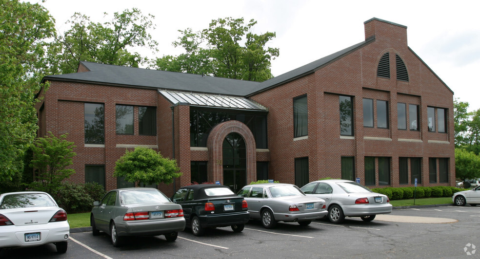 30 Stanford Dr, Farmington, CT en alquiler - Foto del edificio - Imagen 2 de 10