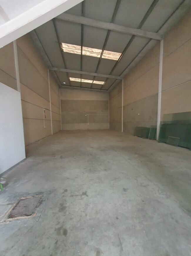Más detalles de Nave en alquiler