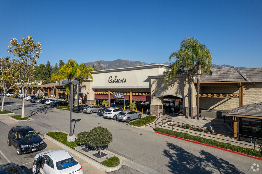 635 Foothill Blvd, La Canada, CA en alquiler - Foto del edificio - Imagen 1 de 11