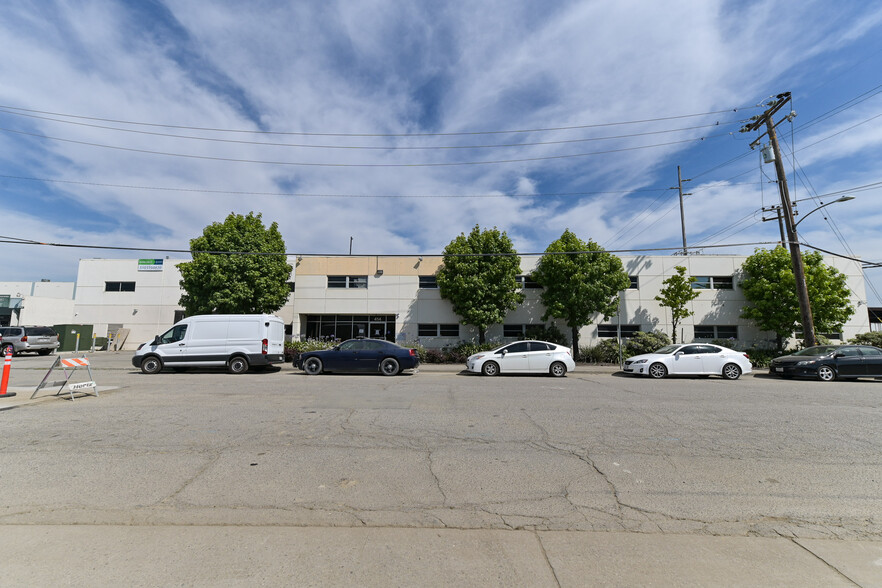 414-420 Lesser St, Oakland, CA en alquiler - Foto del edificio - Imagen 3 de 27