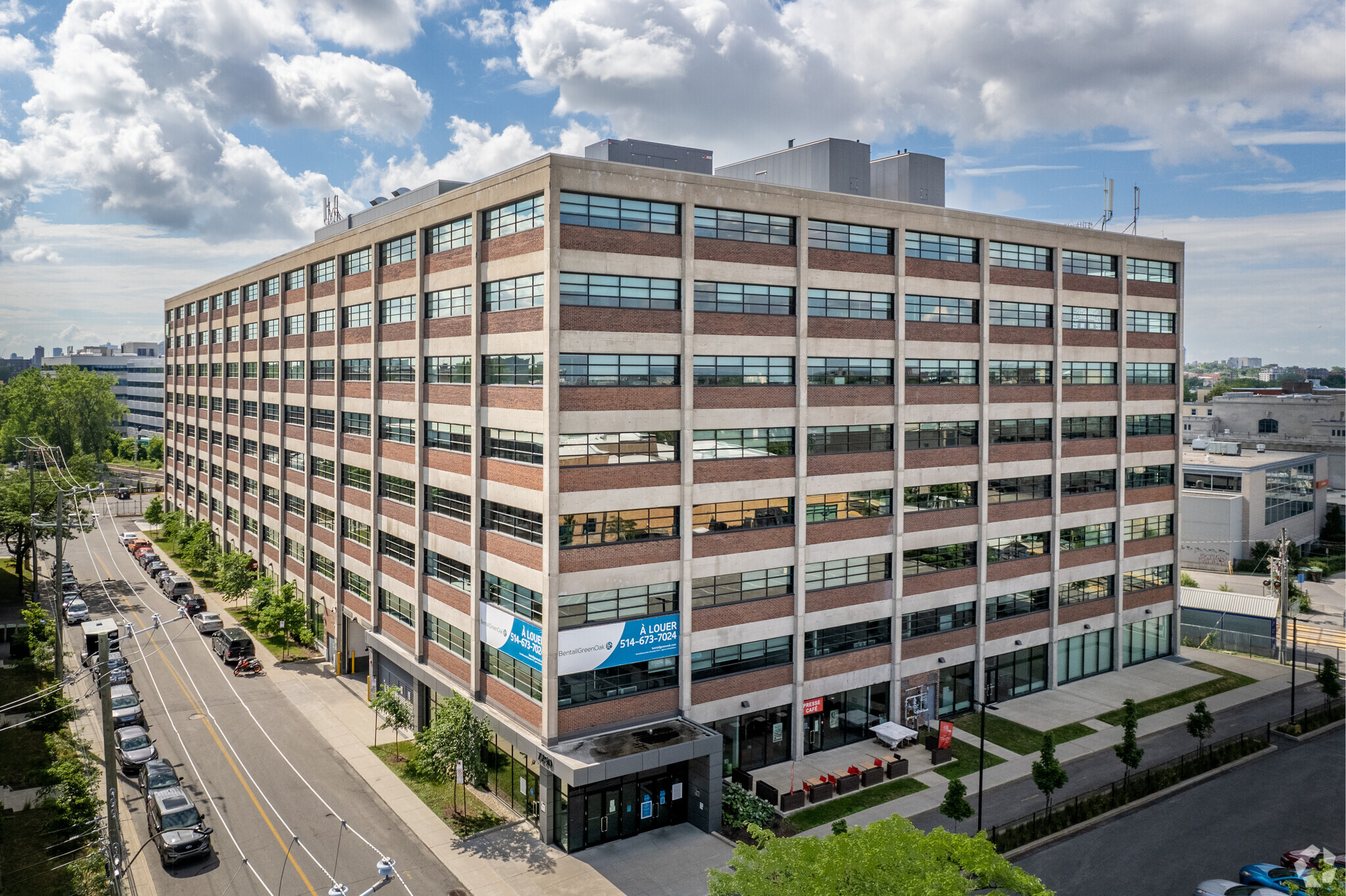 7250 Rue du Mile End, Montréal, QC en alquiler Foto del edificio- Imagen 1 de 8