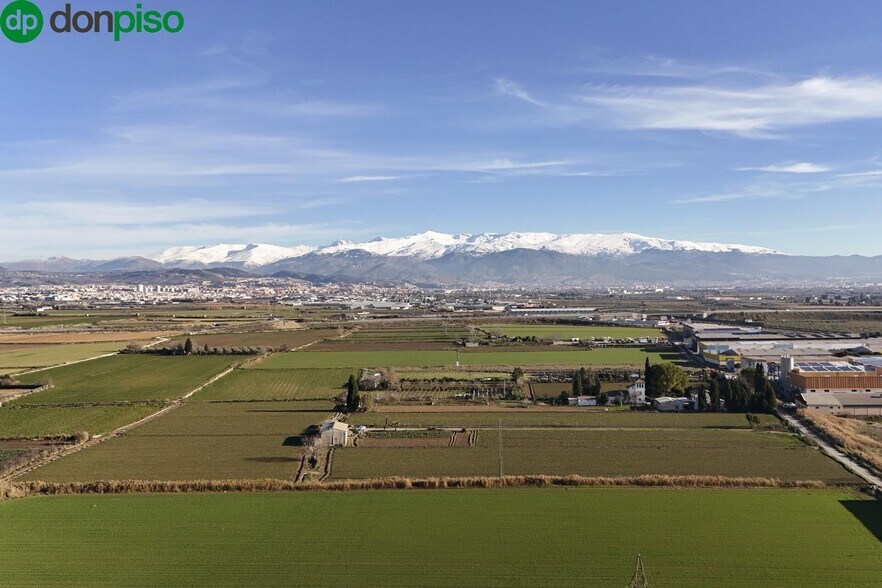 Camino del Jueves, Atarfe, Granada en venta - Vista aérea - Imagen 2 de 27