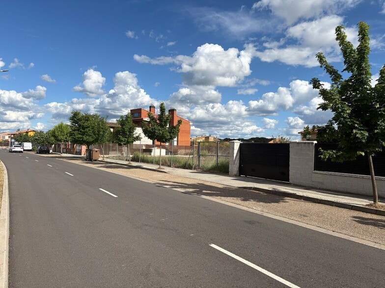 Terreno en Aldeamayor de San Martín, Valladolid en venta - Foto del edificio - Imagen 3 de 22