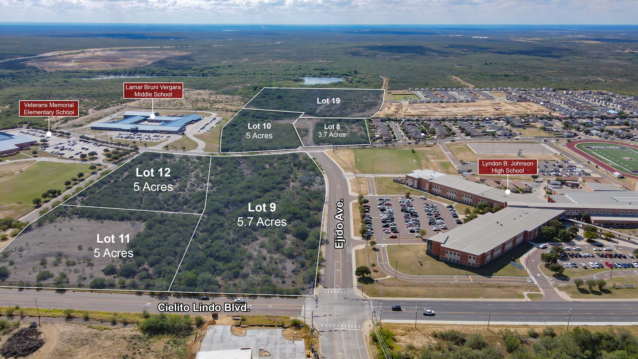 Cielito Lindo And Loop 20, Laredo, TX en venta Foto del edificio- Imagen 1 de 11